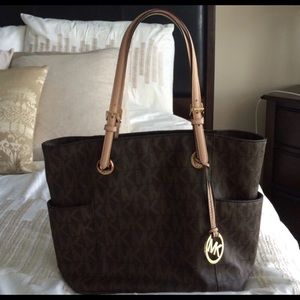 Michael Kors Tote